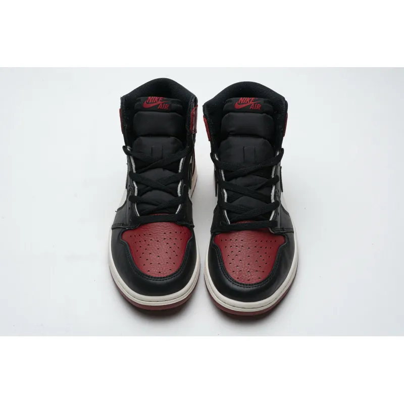 Air Jordan 1 Retro High Bred Toe