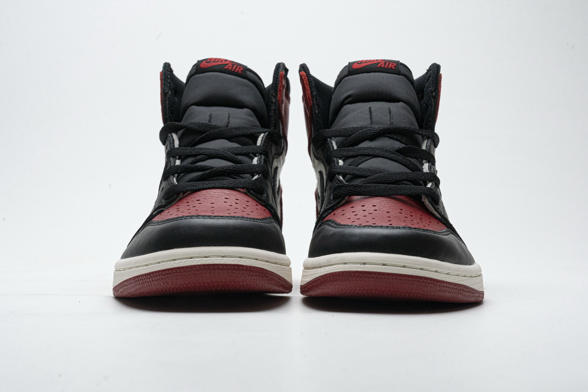 Air Jordan 1 Retro High Bred Toe