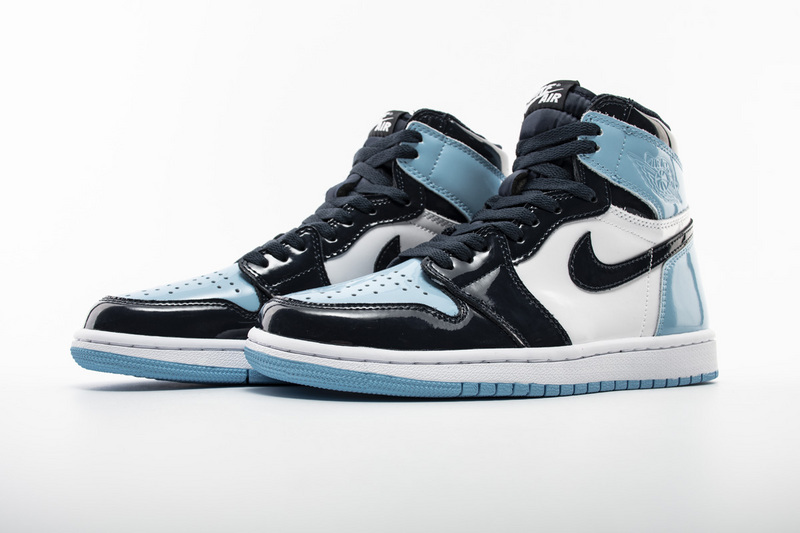 Air Jordan 1 Retro High UNC Patent (W)