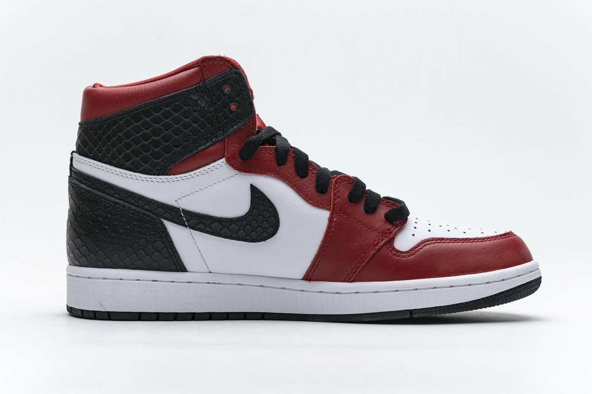 Air Jordan 1 Retro High Satin Snake Chicago (W)