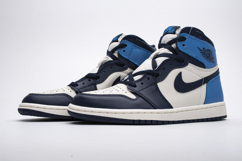 Air Jordan 1 Retro High Obsidian UNC
