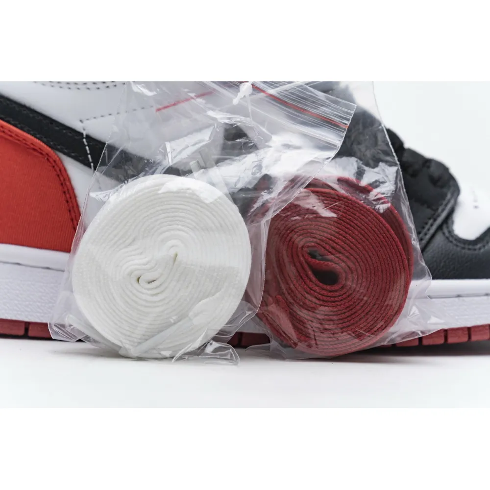 Air Jordan 1 Retro High Satin Black Toe (W)