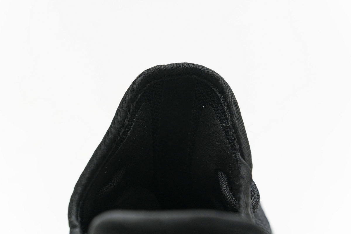 Yeezy Boost 350 V2 Bred