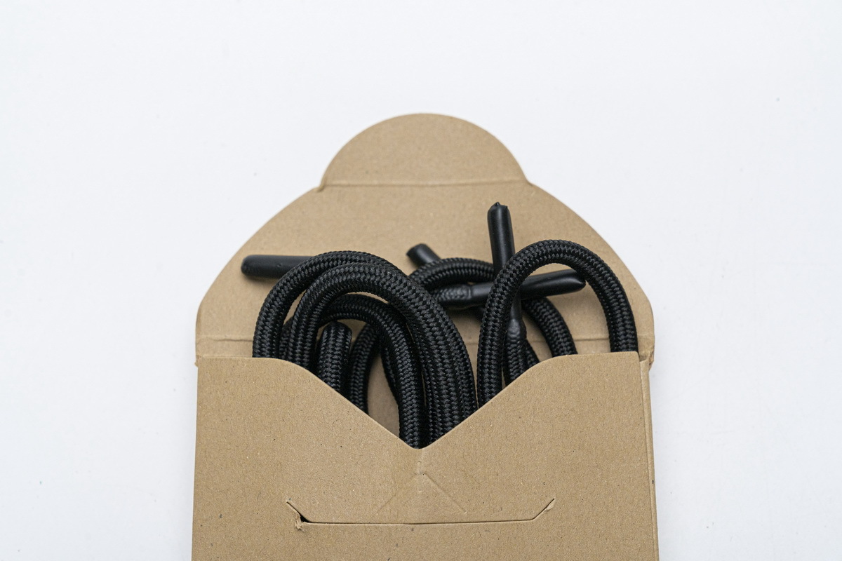 Yeezy 700 V3 “Kyanite”