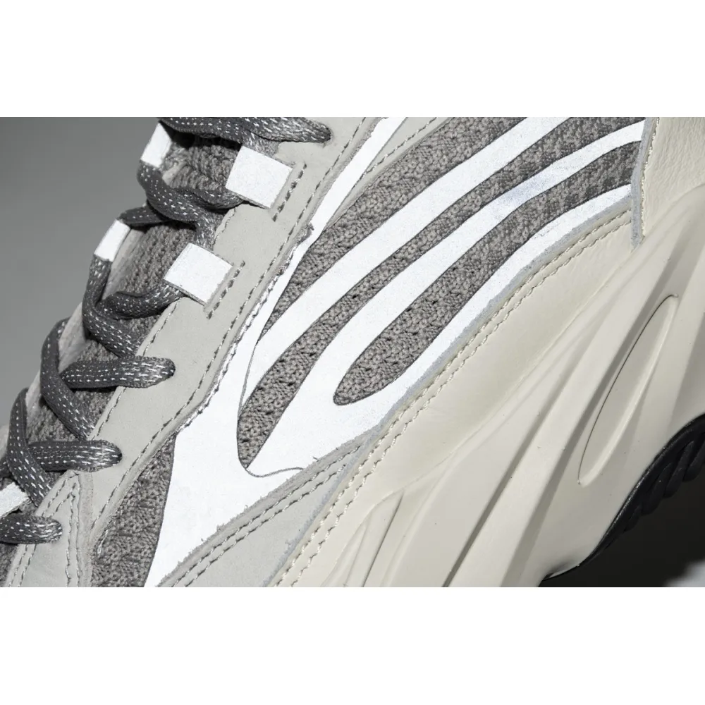 Yeezy 700 V2 Static