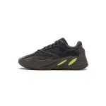 Yeezy 700 Mauve