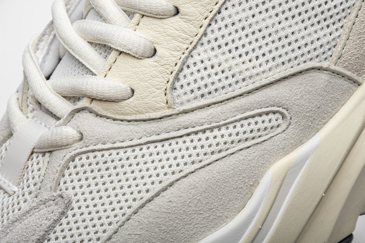 Yeezy Boost 700 Analog