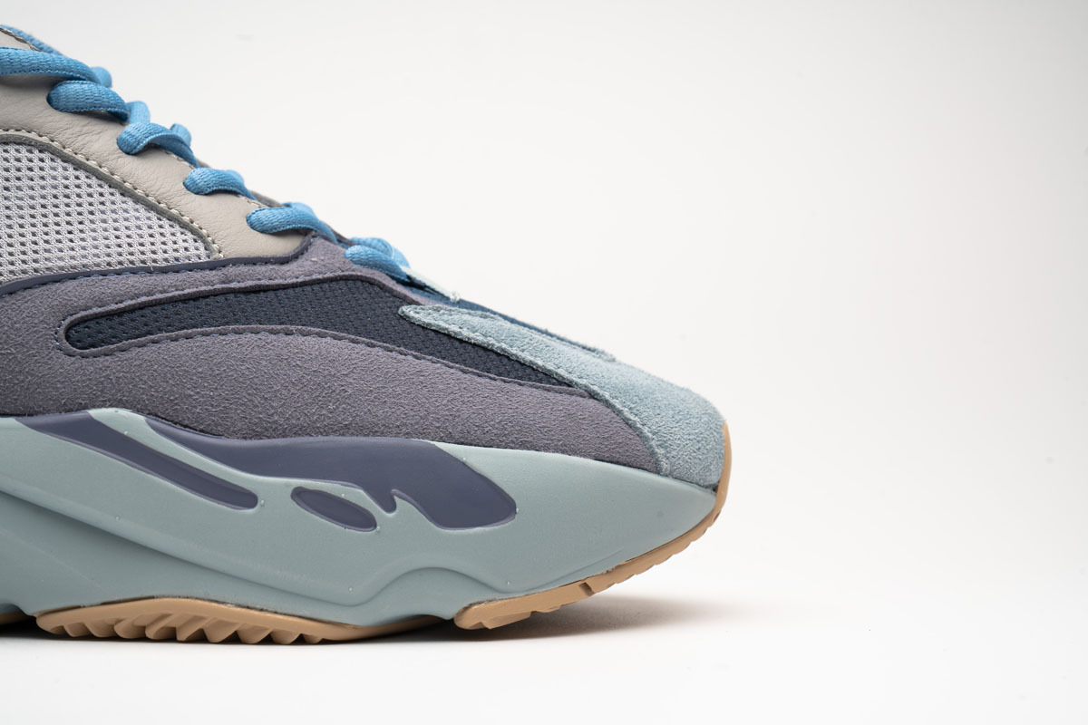 Yeezy Boost 700 Carbon Blue