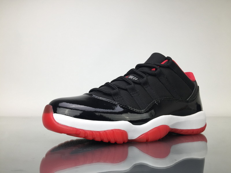 Air Jordan 11 Retro Low Bred
