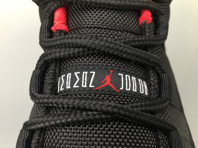 Air Jordan 11 Retro Low Bred