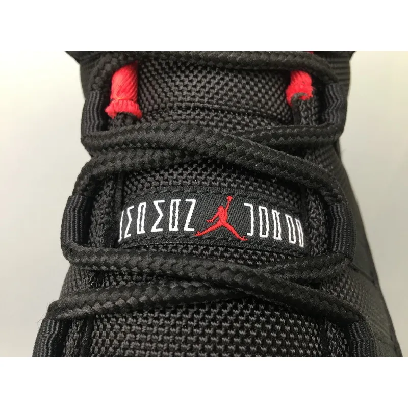 Air Jordan 11 Retro Low Bred