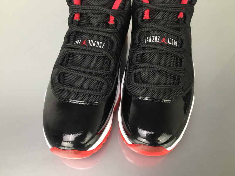 Air Jordan 11 Retro Low Bred