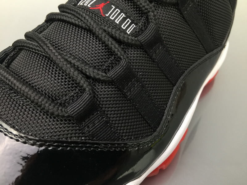 Air Jordan 11 Retro Low Bred
