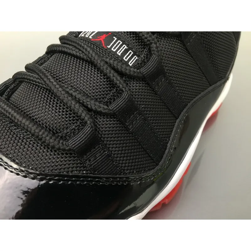 Air Jordan 11 Retro Low Bred