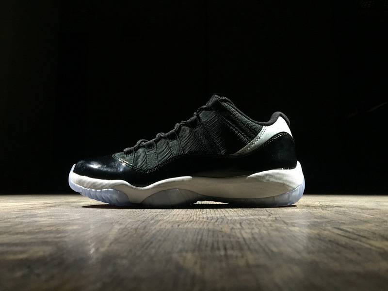 Air Jordan 11 Retro Low Infrared