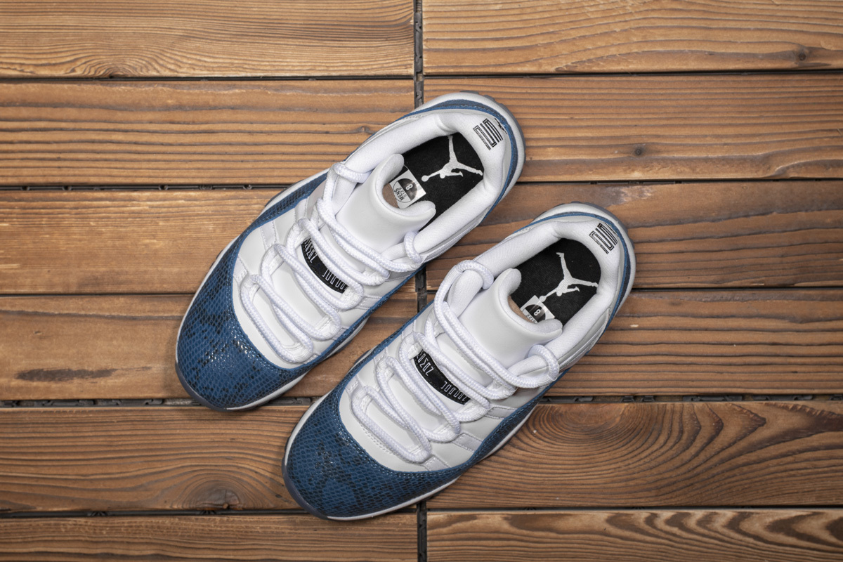 Air Jordan 11 Retro Low Snake Navy