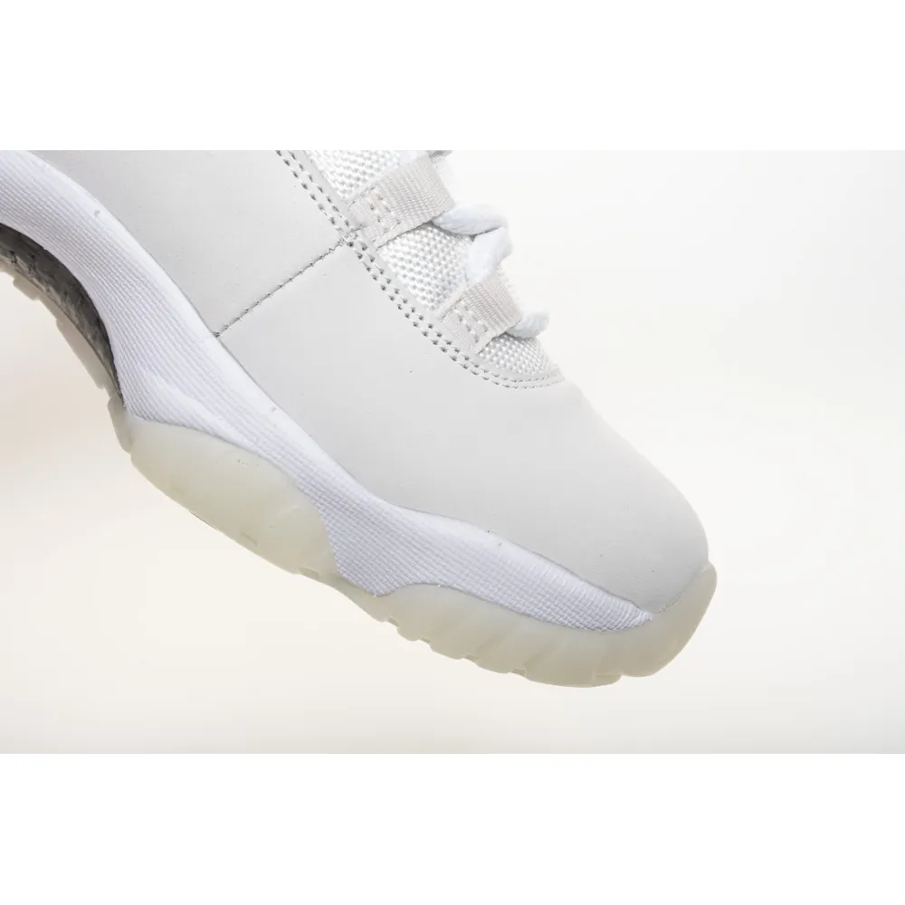 Air Jordan 11 Retro Platinum Tint