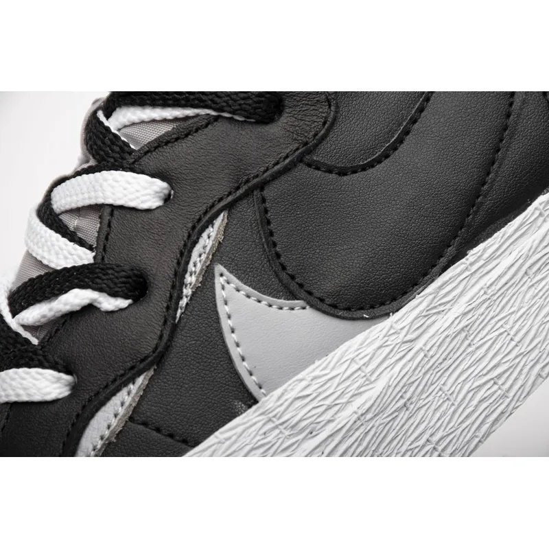 Nike Blazer Mid sacai Black Grey