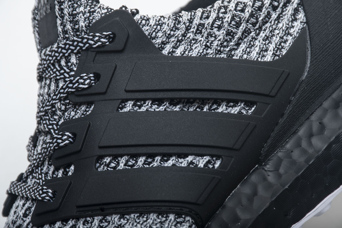 Adidas Ultra Boost 4.0 Breast Cancer Awareness