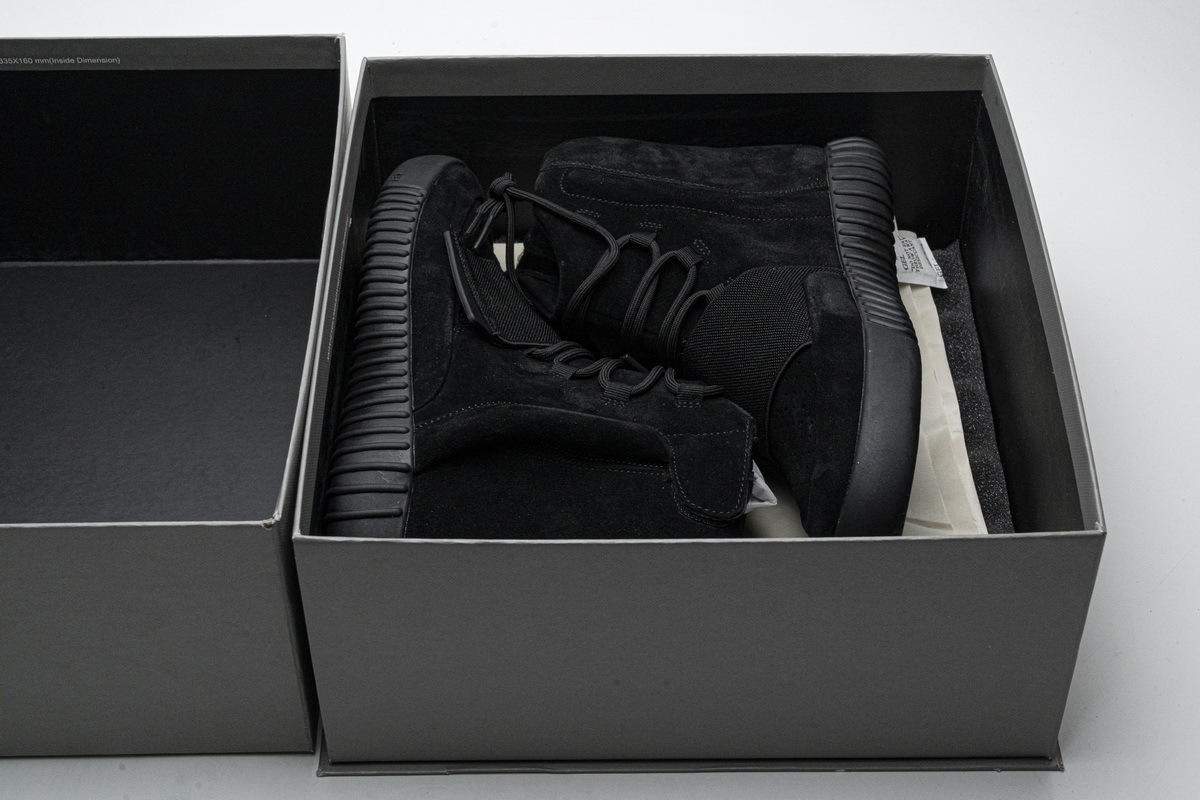 Yeezy Boost 750 Triple Black