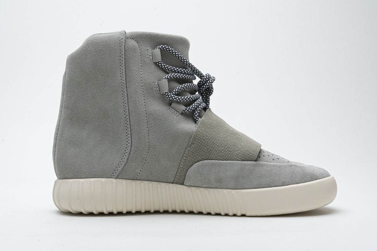 Yeezy Boost 750 OG Light Brown