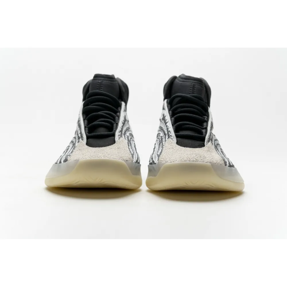 Yeezy QNTM (Lifestyle Model)