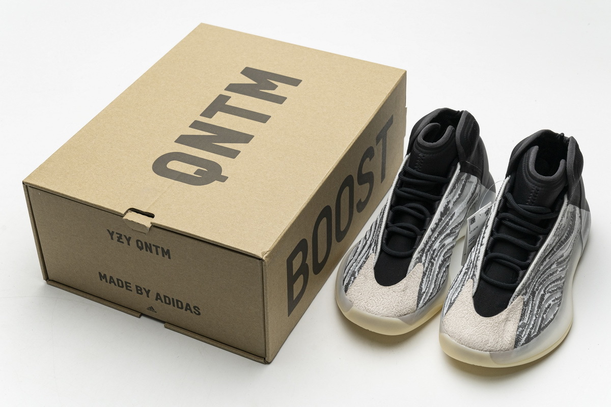 Yeezy QNTM (Lifestyle Model)