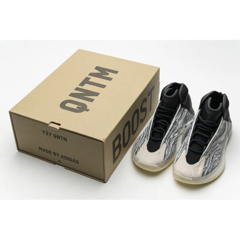 Yeezy QNTM (Lifestyle Model)