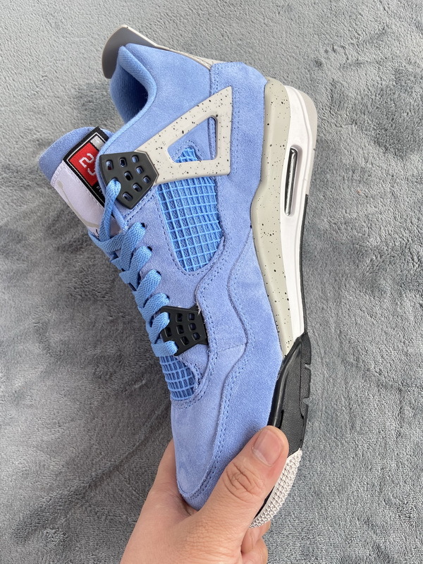 Air Jordan 4 SE University Blue