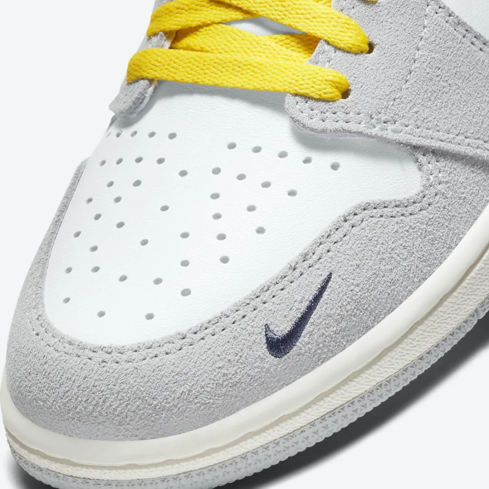 Air Jordan 1  High Switch Light Smoke