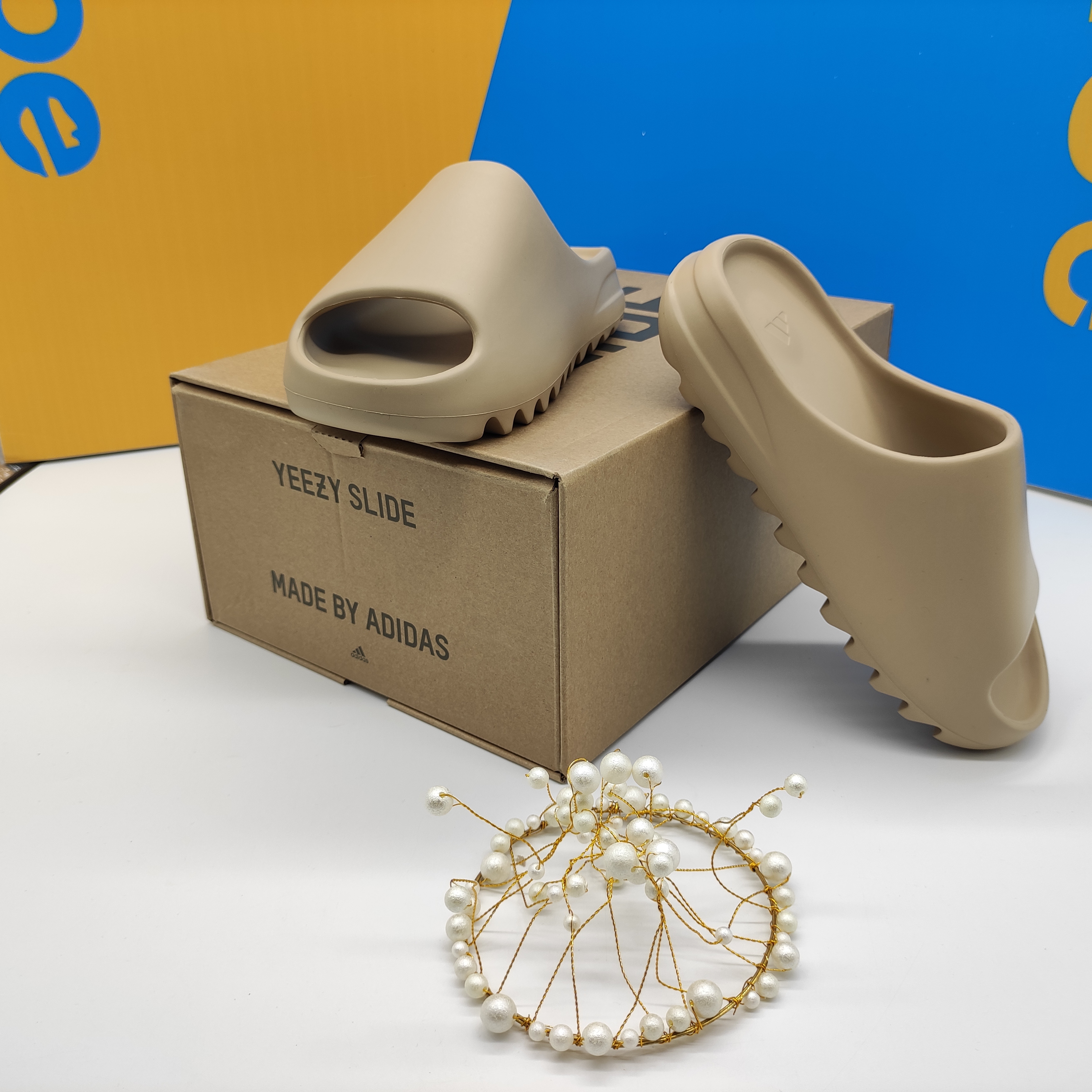 Yeezy Slide CORE FV8425