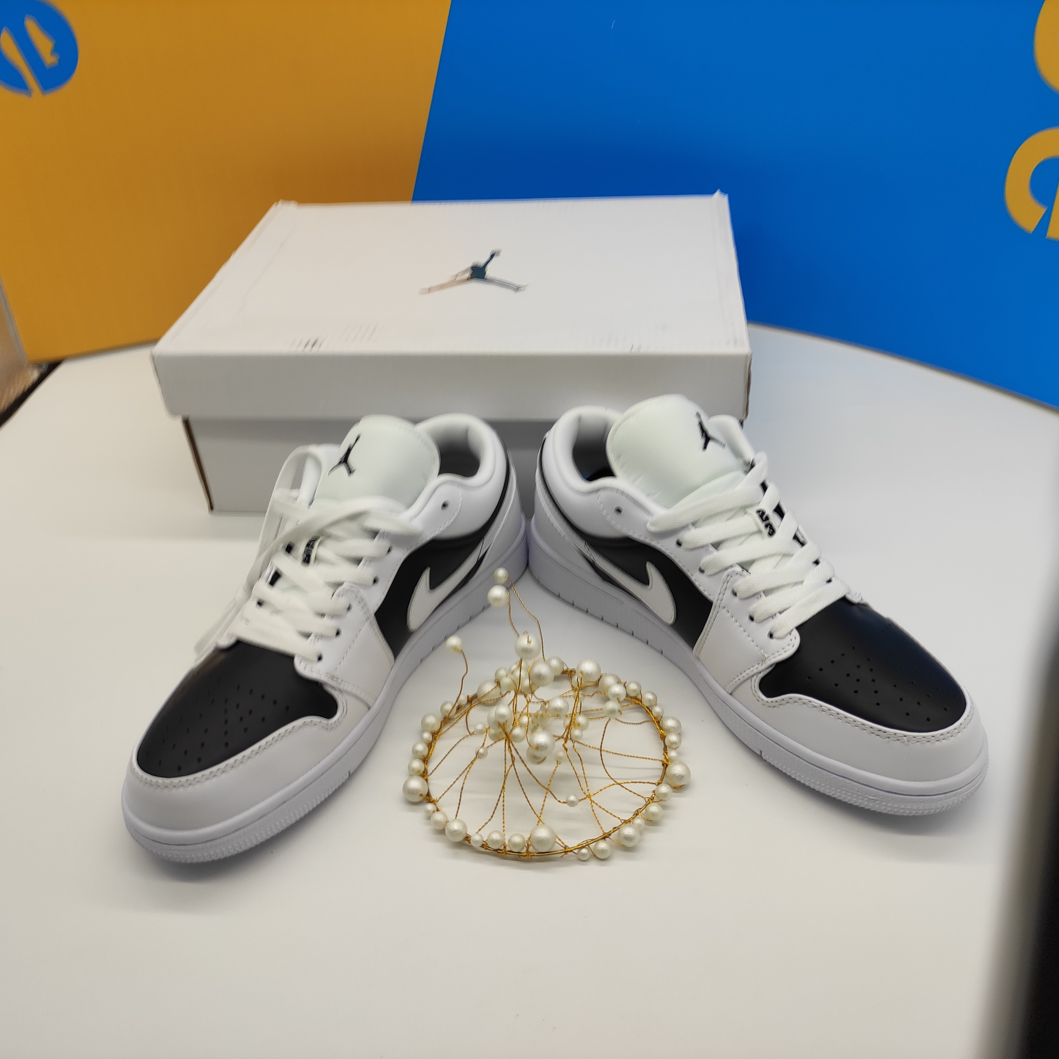 Air Jordan 1 Low Panda (W)