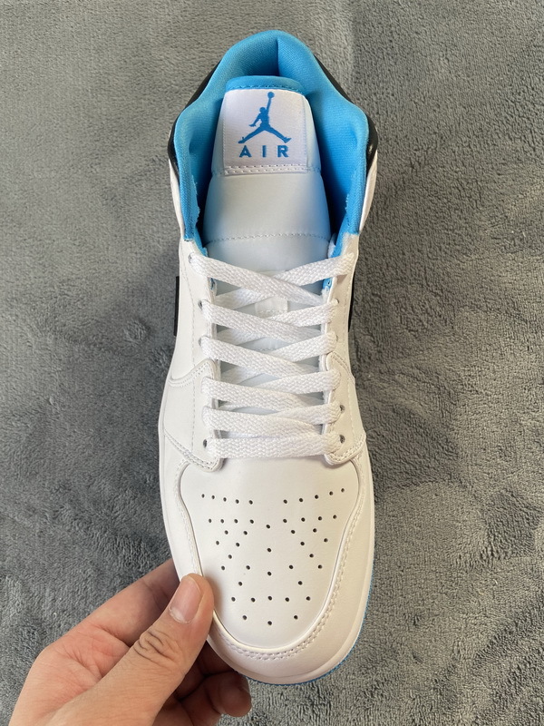 Air Jordan 1 Mid Laser Blue