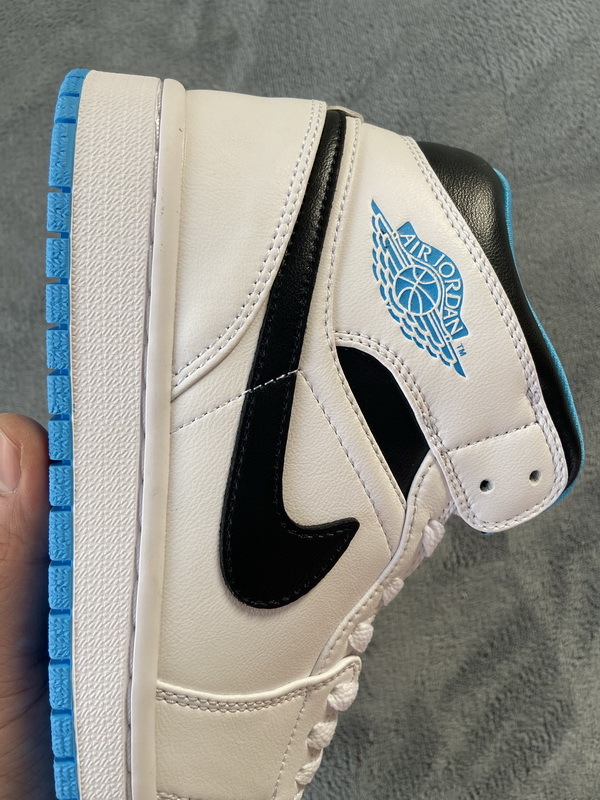 Air Jordan 1 Mid Laser Blue
