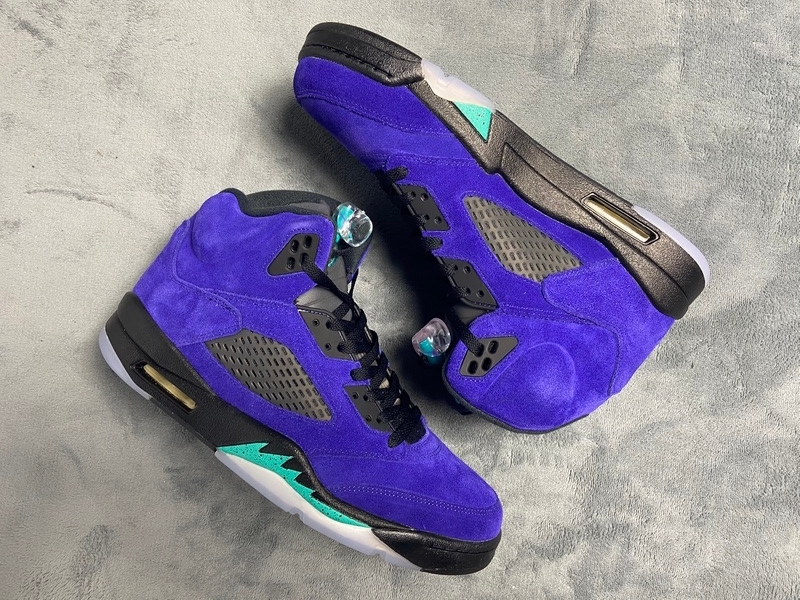 Air Jordan 5 Retro Alternate Grape