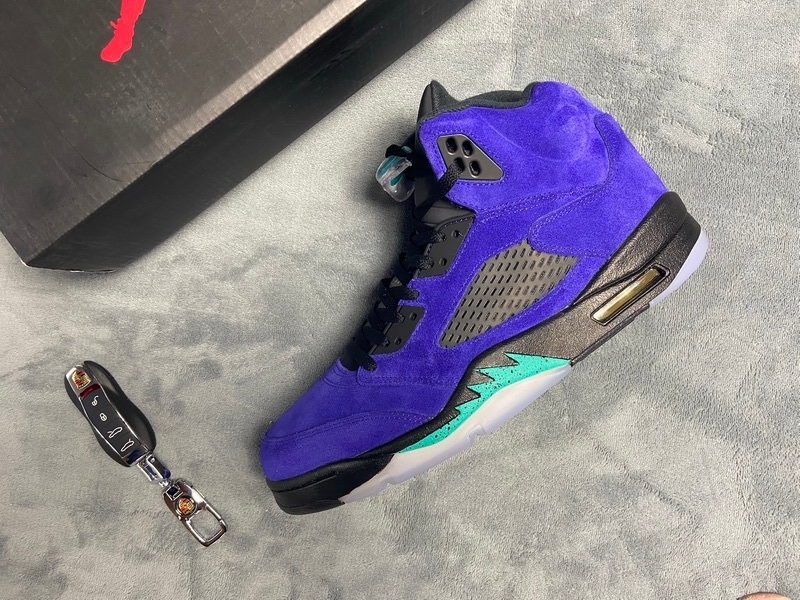 Air Jordan 5 Retro Alternate Grape