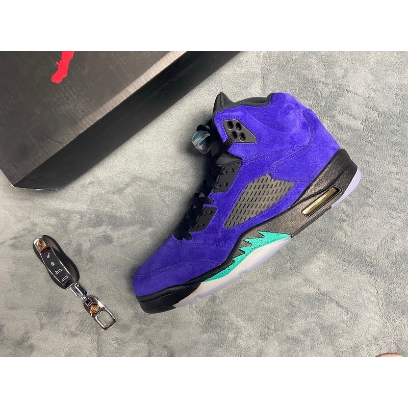 Air Jordan 5 Retro Alternate Grape