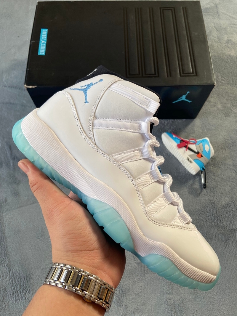 Air Jordan 11 Retro Legend Blue (2014)