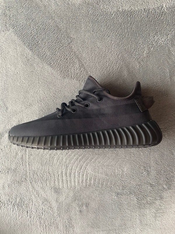 Yeezy Boost 350 V2 Mono Cinder