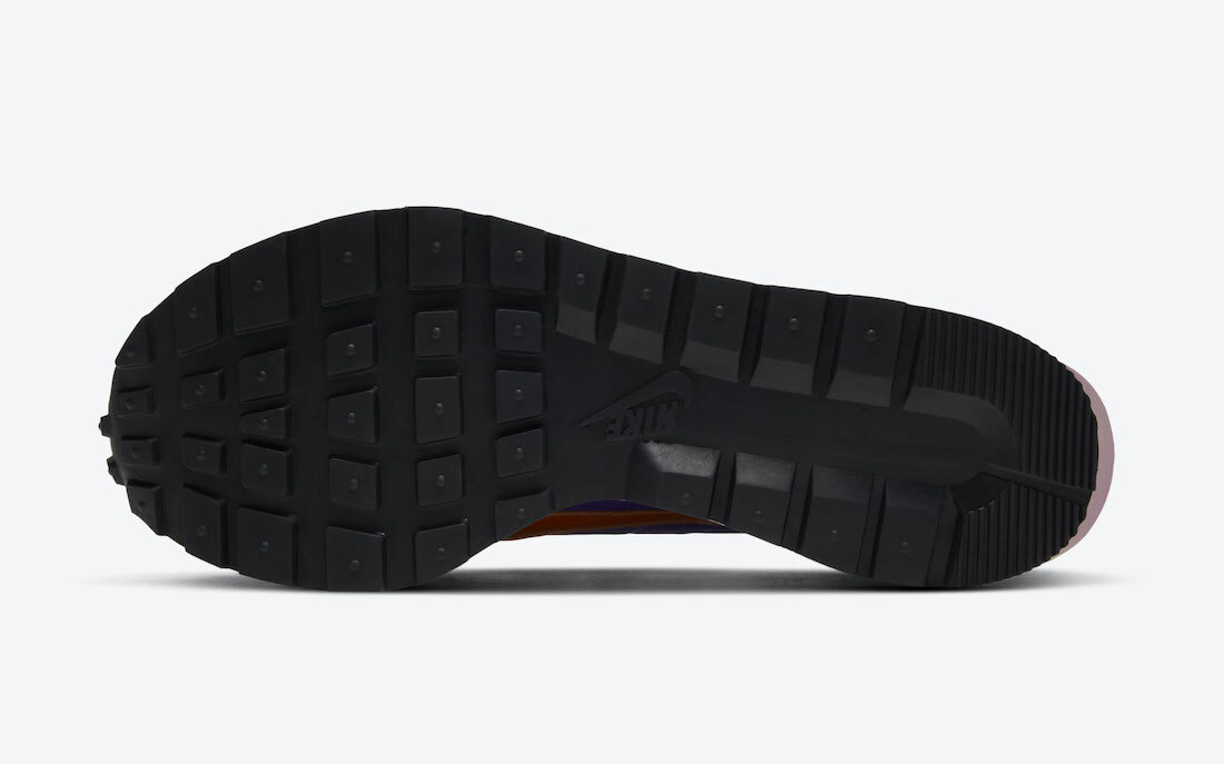 Nike VaporWaffle Dark Iris Sacai