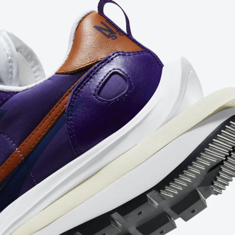 Nike VaporWaffle Dark Iris Sacai