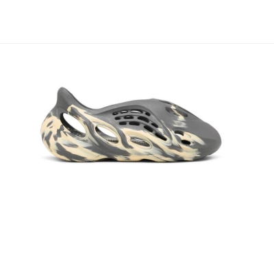 Yeezy Foam Runner MXT Moon Grey GV7904 02