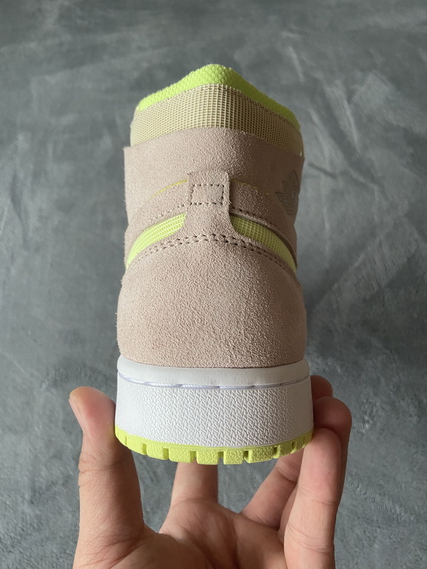 Air Jordan 1 High Zoom CMFT Lemon Twist