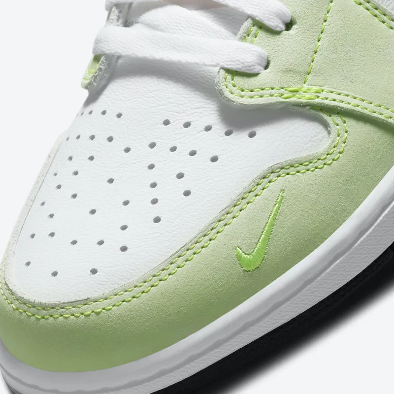 Air Jordan 1 Low OG Ghost Green