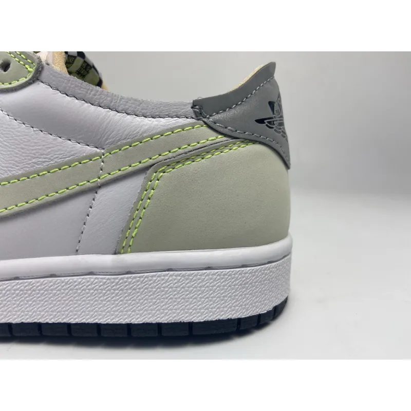 Air Jordan 1 Low OG Ghost Green