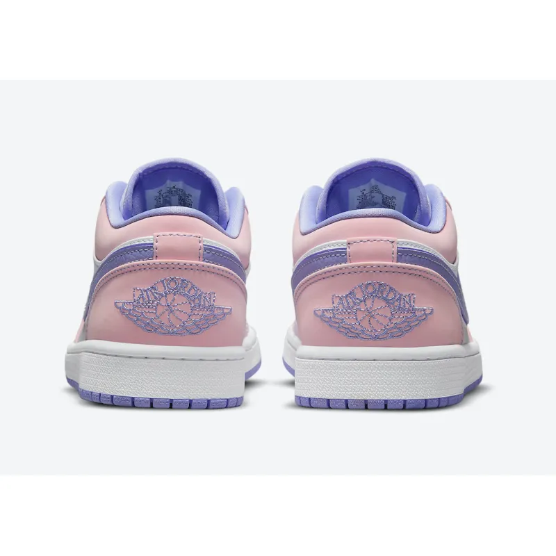 Air Jordan 1 Low SE Arctic Punch