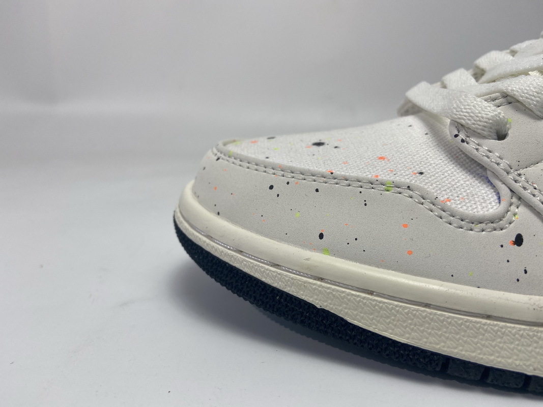 Air Jordan 1 Low SE Paint Splatter