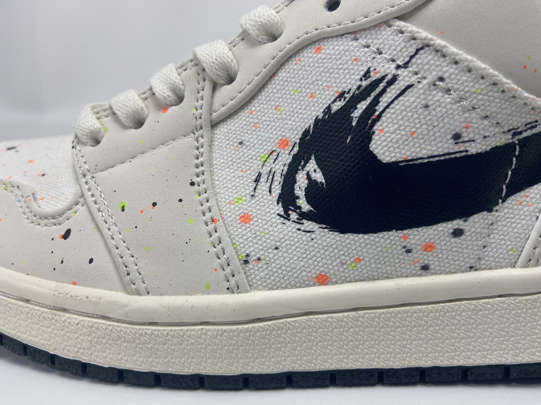 Air Jordan 1 Low SE Paint Splatter