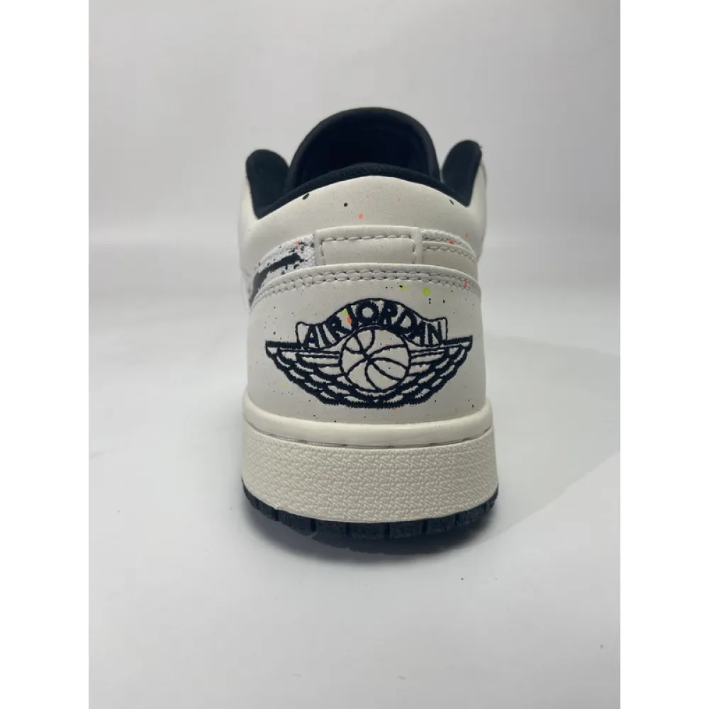 Air Jordan 1 Low SE Paint Splatter