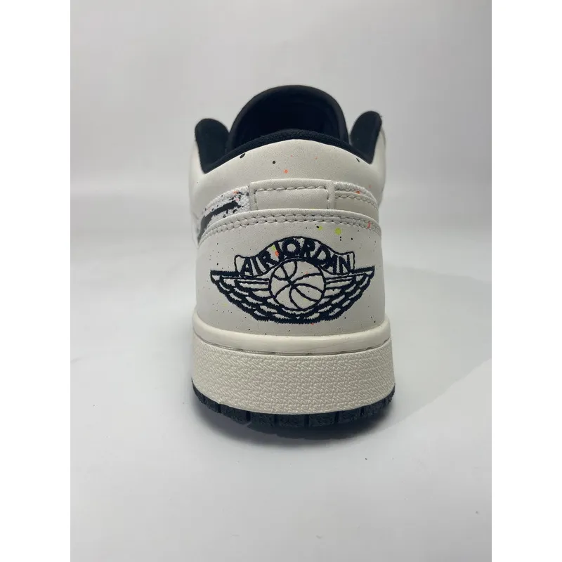 Air Jordan 1 Low SE Paint Splatter